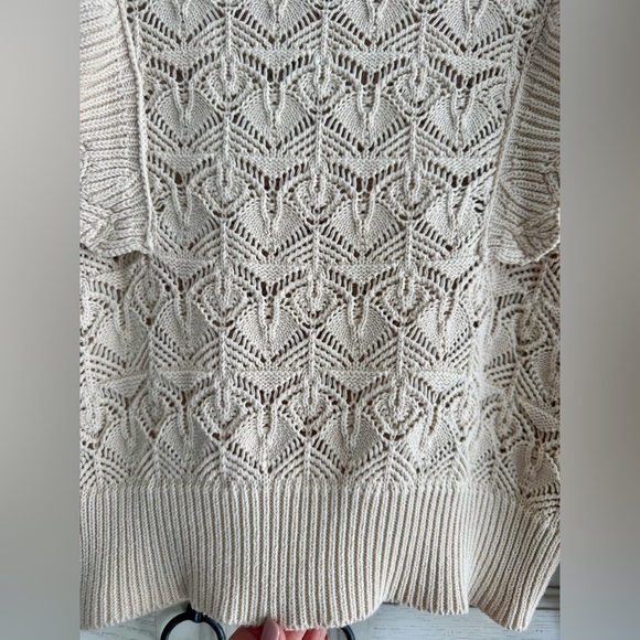 LINE & DOT Women’s Cream Knit Crochet Ruffle Sweater Size Small - Picture 12 of 15
